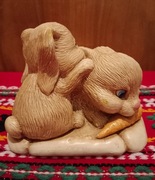 Vintage figurka stonewere z lat 70tych dwa zajączki z marchewką Mereside 19