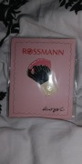 Pin przypinka pędzel Rossmann x Kopi