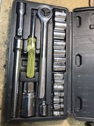 Zestaw kluczy nasadowych, klucze nasadowe