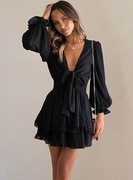 ROZKLOSZOWANA CZARNA SUKIENKA MINI FALBANKI  rozm. 38 / M (A006)