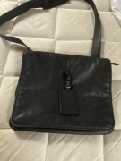 Czarna Torba ze skóry