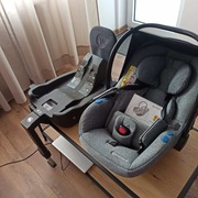 Fotelik samochodowy dziecięcy AVIONAUT PIXEL szary z bazą isofix