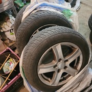 Felgi aluminiowe 15 z oponami zimowymi