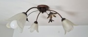lampa sufitowa trzyramienna kwiat kwiatki rustykalna mosiądz mosiężna 
