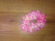 Gumka spinka do włosów z materiału ozdobna zapinka różowa kwiaty PRL