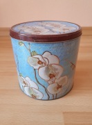 Pojemnik ozdobny pudełko dekoracyjne puszka do przechowywania