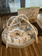 MATA EDUKACYJNA INTERAKTYWNA DLA NIEMOWLĄT KOJEC GNIAZDO NUKIDO