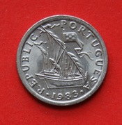 2 1/2  Escudos   1983 r  -  Portugalia    Statek      Stan   !!!