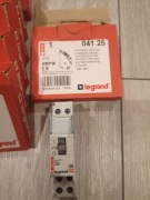 Stycznik legrand 041 25