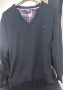 Sweter męski,młodzieżowy Tommy Hilfiger r,L  dekold kształt litery V