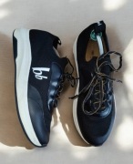 Markowe buty sneakersy czarne Bruno Banani r 38 wygodne skórzana wkład