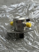 Pompa wtryskowa BMW b58 7642466