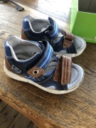 Sandałki Bobbi Shoes r.22