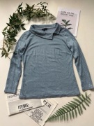 Elegancka bluzka z asymetrycznym kołnierzykiem w jodełkę