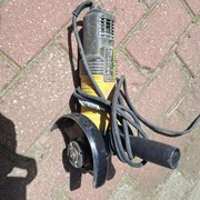 Szlifierka kątowa Stanley FMEG220