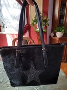 Czarna torebka na ramię