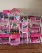 Dwa domki dla dzieci 