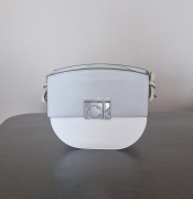 Calvin Klein Torebka Saddle Bag Wiflap Jq Strap K60K608054 Szary