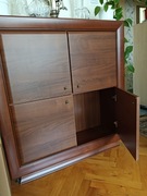Komoda wysoka czterodrzwiowa 