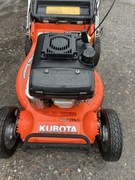 Profesjonalna kosiarka spalinowa KUBOTA PRO HST