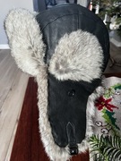 Skórzana czapka uszanka rozmiar 58 