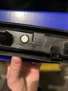 VOLVO C40 XC40 PRZYCISK KLAMKA MIKROSTYK KLAPY TYŁ BEZ KAMERY OE 32131919