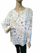 Biała bluzeczka w drobne kwiatki rozmiar 48