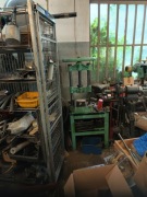 Prasa balansowa ręczna, prasa warsztatowa, stara solidna konstrukcja