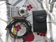 Fujifilm Finepix AX500 w bardzo dobrym stanie