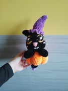 Kotek w dyni na szydełku 