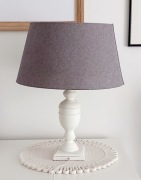 Nowa lampa stołowa shabby chic