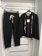 Dres bawełniany granatowy w czarne centki.