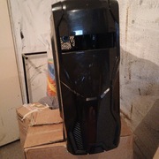 Sprzedam obudowę z płytą główną i dodatkami 