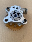 Pompa oleju KTM Duke 125 11-16 oryginał