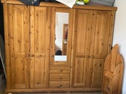 Duża sosnowa szafa z lustrem Ikea