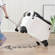 Walizka Panda dla dzieci Czarna siedzisko Jeździk na kółkach