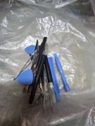 Ręczne narzedzia do demontażu telefonu