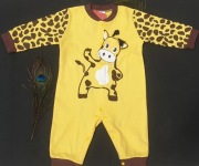 rampersy pizamy niemowlece slodki nadruk  