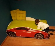 Łóżeczko samochód +mat + 3x prześcieradła