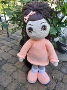 Lalka zrobiona na szydełku 