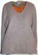 Strauss.  Beżowy kaszmirowy sweter    36/38