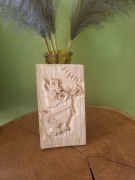 Rękodzieło wykonane na kawałku lipy 