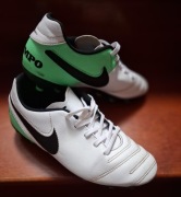 Buty Nike Tiempo Rio sportowe piłkarskie korki kolor biały 37,5