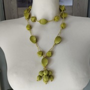 Drewniany naszyjnik boho zielony – handmade, 53 cm