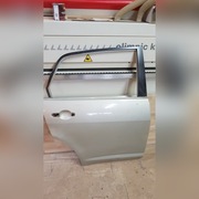 drzwi nissan tida sedan