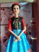 Frida Kahlo kolekcjonerska lalka barbie .