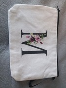 Kosmetyczka z literką M