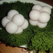 Świeczka sojowa "Charie Vanille" kosteczka, małe bubble