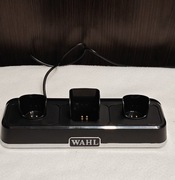 Stacja Ładująca WAHL do maszynek, trymerów, golarek 3 gniazda