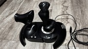 Zestaw thrusmaster do symulatorów lotu joystick przepustnica pedały